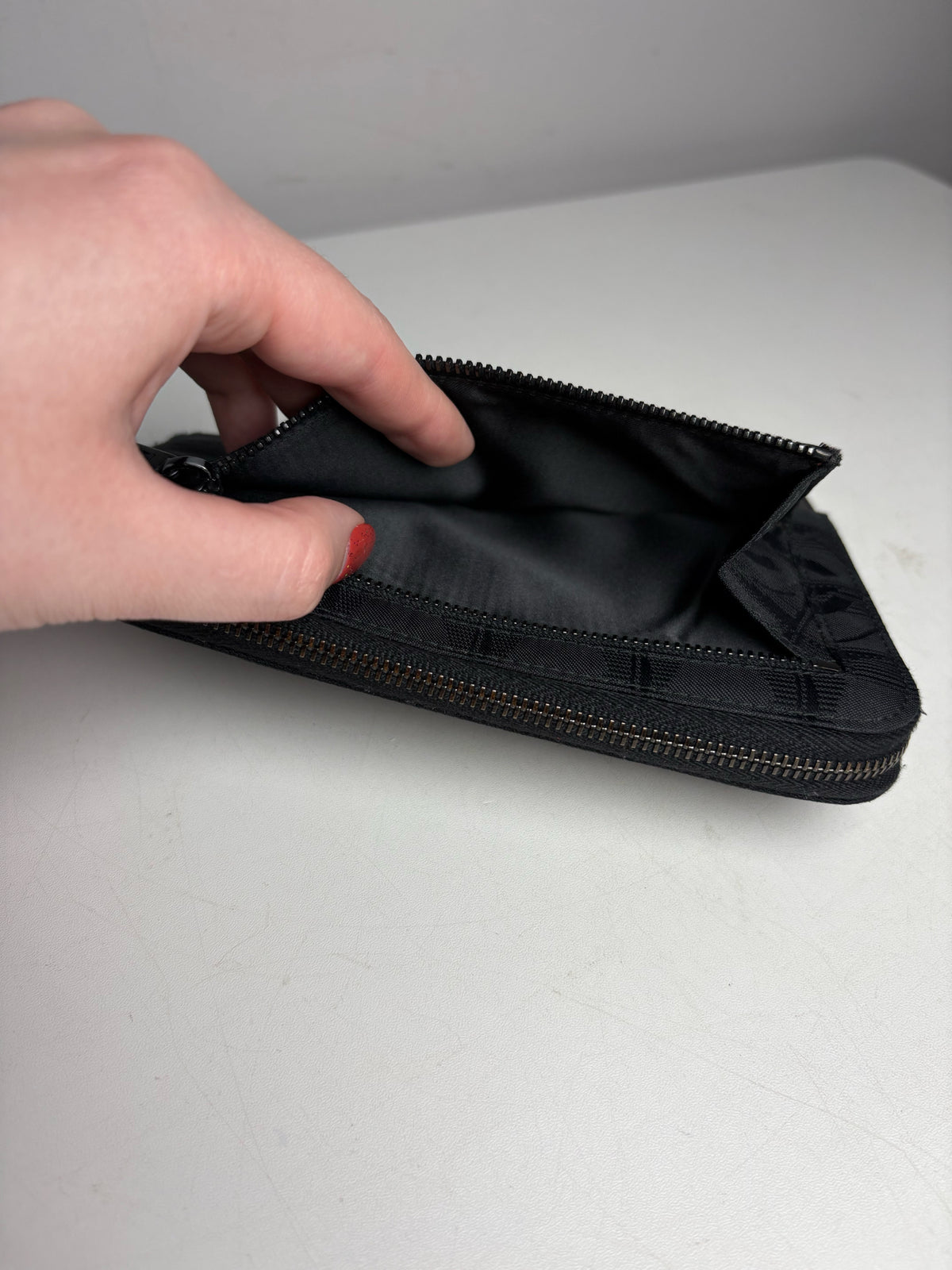 Chanel Travel Line Women's Pre-owned Black Wallet