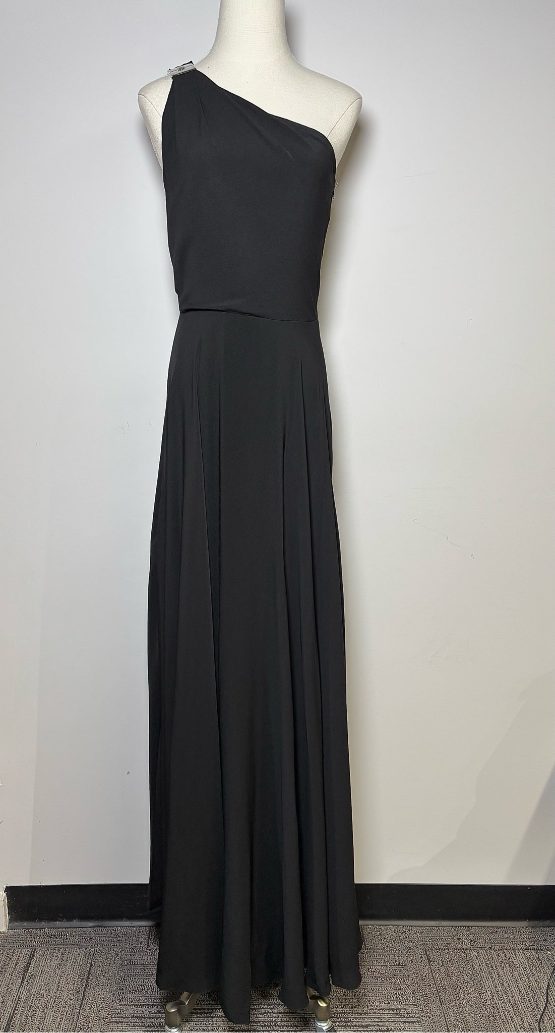 Women Size 4 Ralph Lauren Purple Label Black Solid NWT Gown