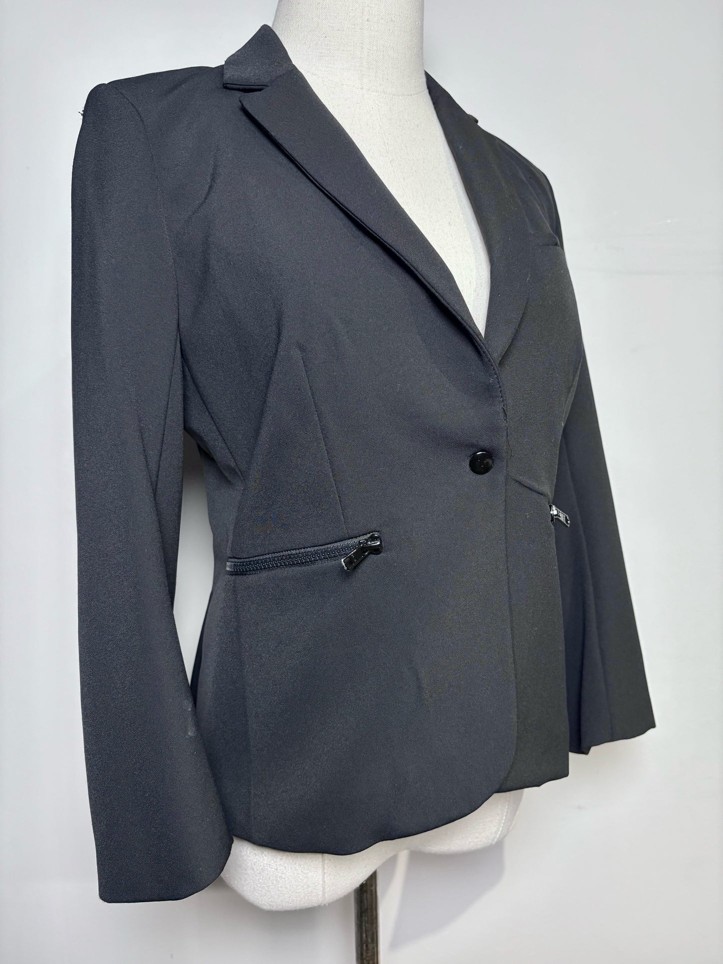 Women Size 4 Veronica Beard Black Iconic Dickey Blazer