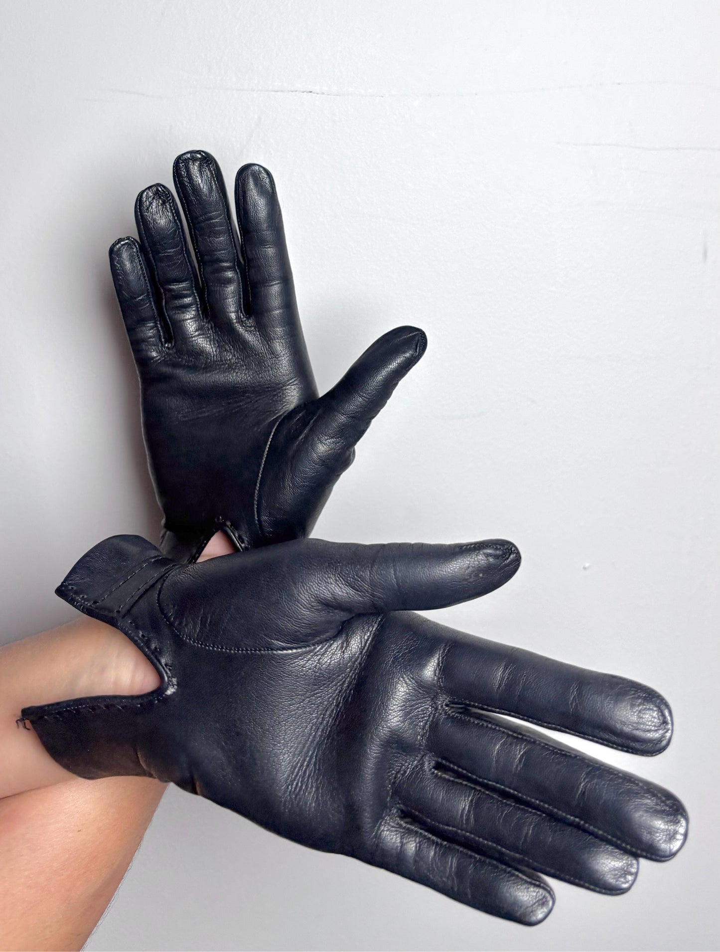 Loewe XS Leather Vintage Black Gloves