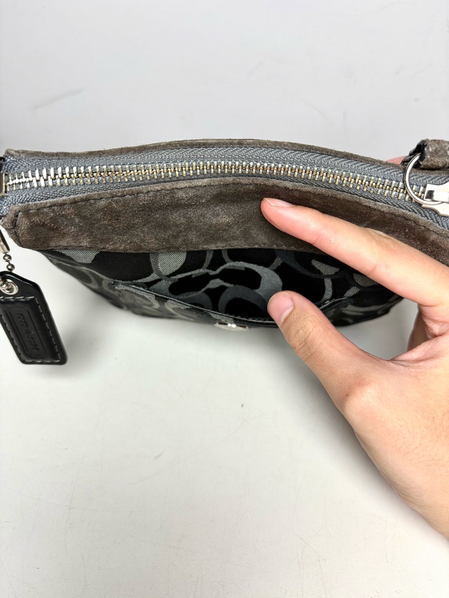 Coach Monogram Vintage Canvas, Leather Pre-owned Black, gray Suede Small Purse