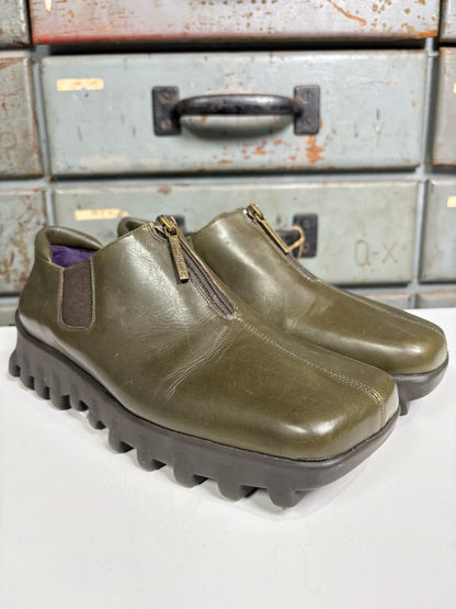 W Shoe Size 7.5 Donald Pliner Olive Green Leather Zip Slip-ons