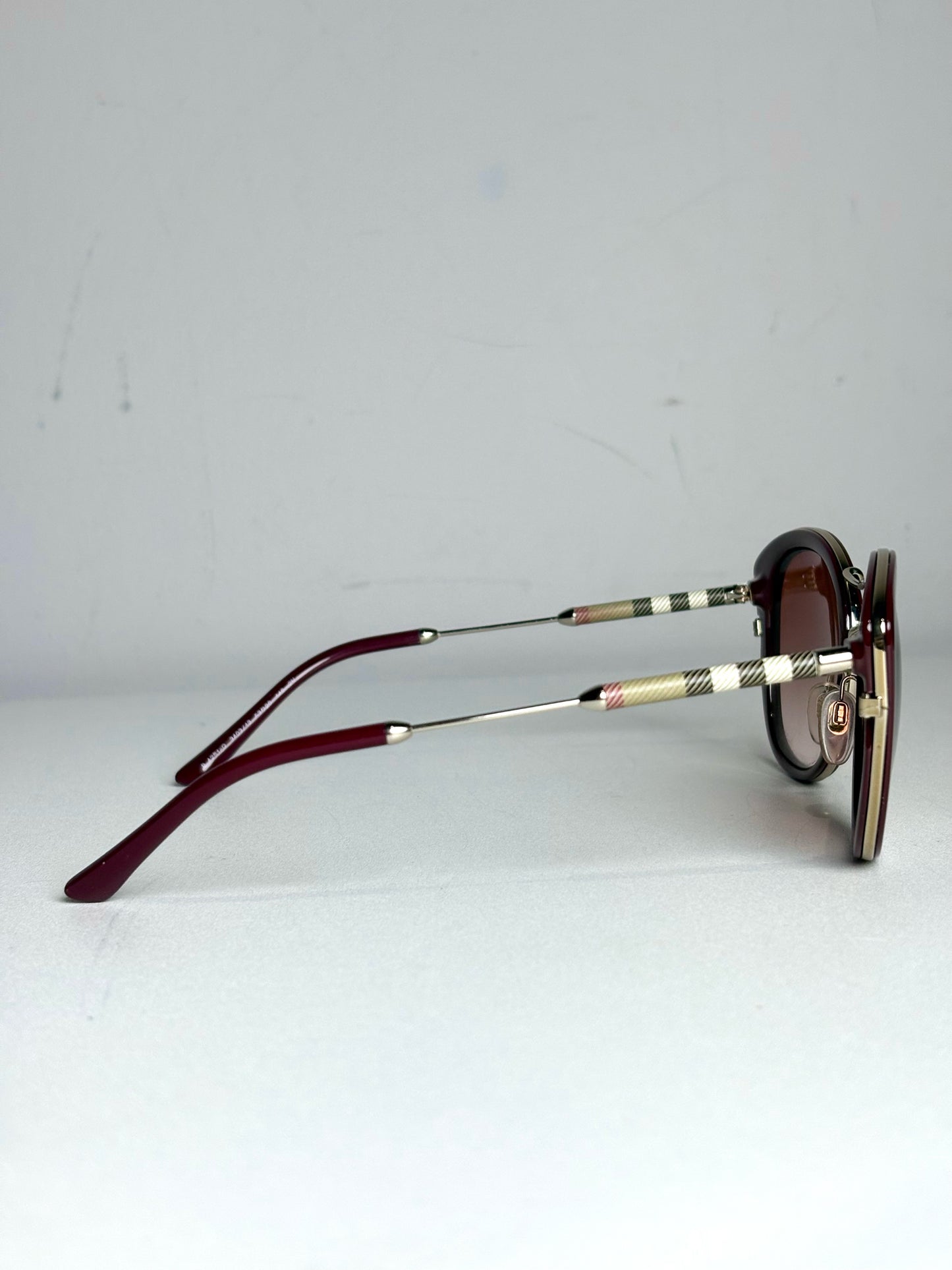 Burberry B4251-Q Cat Eye Women's Pre-owned Burgundy Acetate, Metal Sunglasses