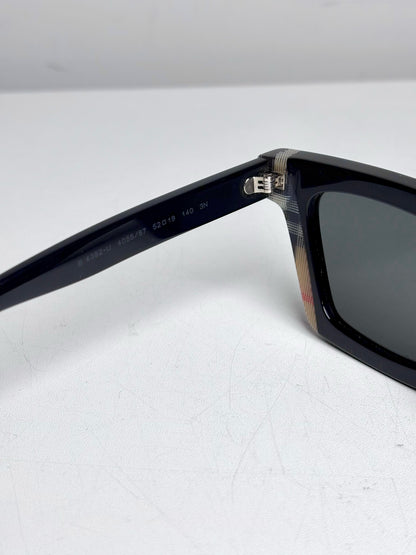Burberry Briar B4392 U Women's Pre-owned Black Acetate Sunglasses