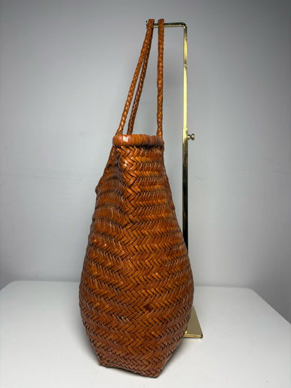 Women's Dragon Diffusion Tan Handwoven Leather NS Diagonal Pre-Owned Basket Tote Bag