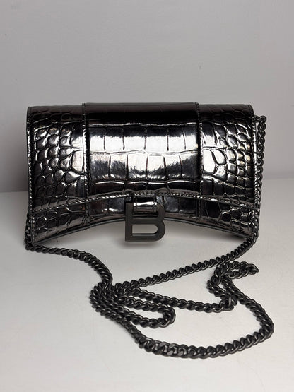 Balenciaga Gunmetal Hourglass Wallet on Chain NWOT Pre-owned