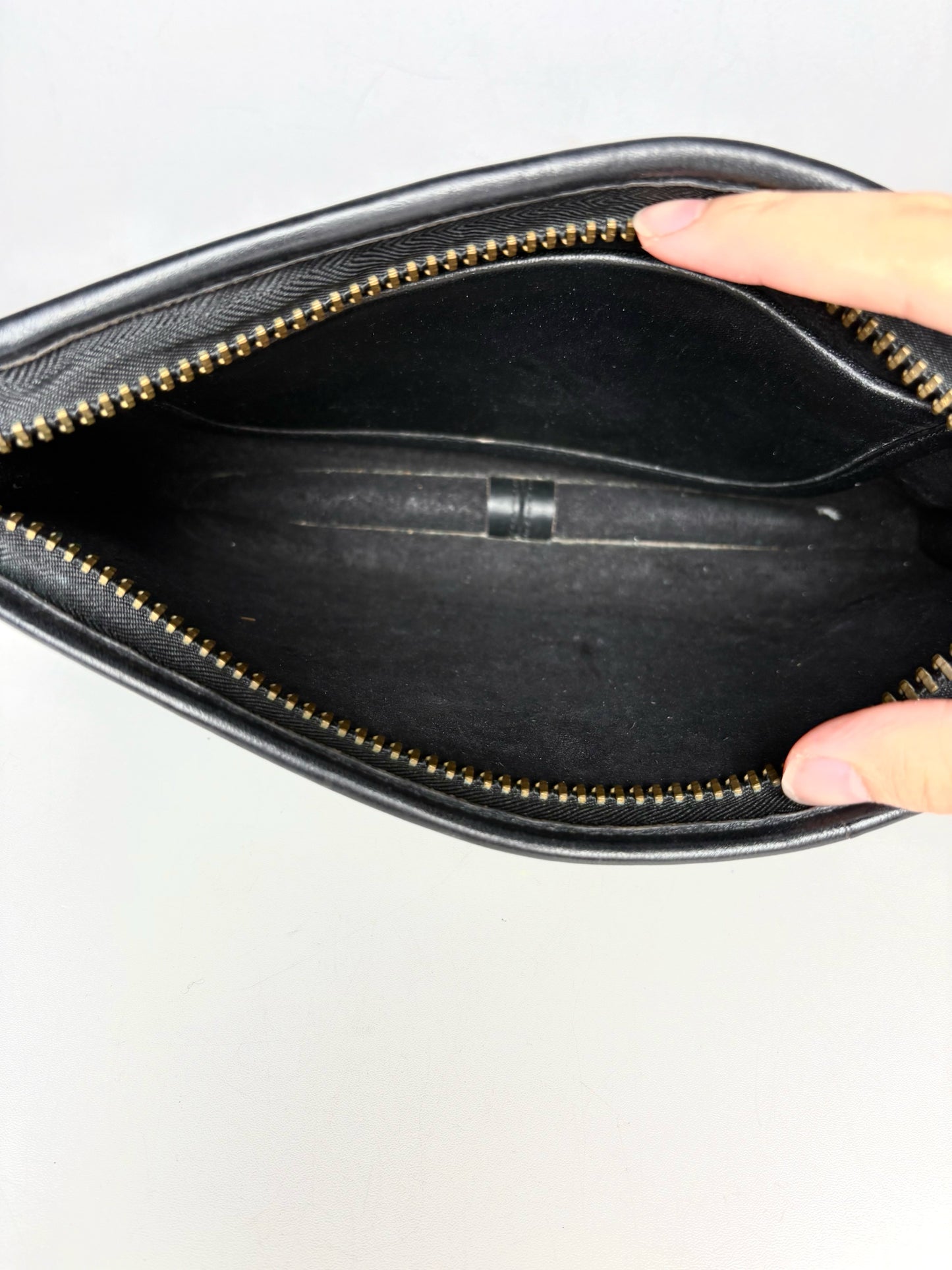 Women's NOL Leather Vintage Solid Pre-owned Black Wristlet