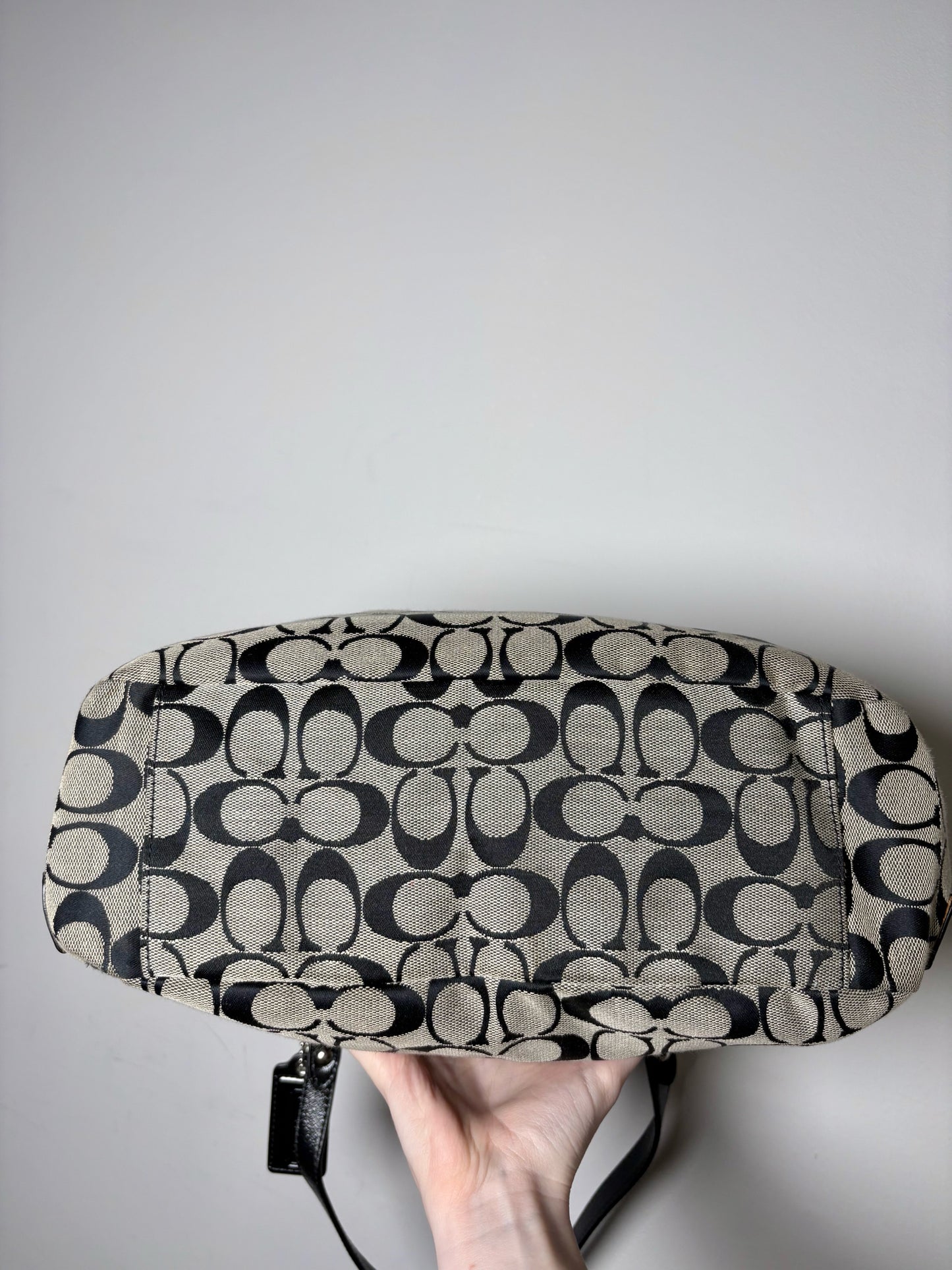 Coach Gallery Signature Monogram F19249 Canvas, Leather Pre-owned Purse
