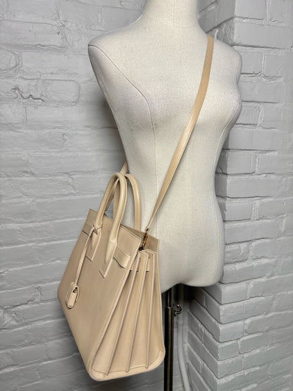 Leather "Sac De Jour" Saint Laurent Solid Cream Calfskin Medium Purse