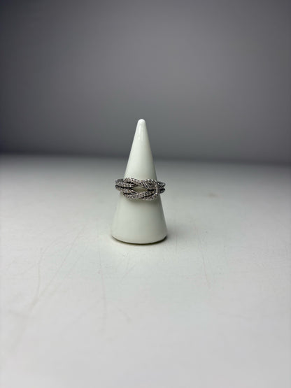 Women's Size 6 John Hardy Love Knot Diamond Sterling Silver Pre-Owned Ring