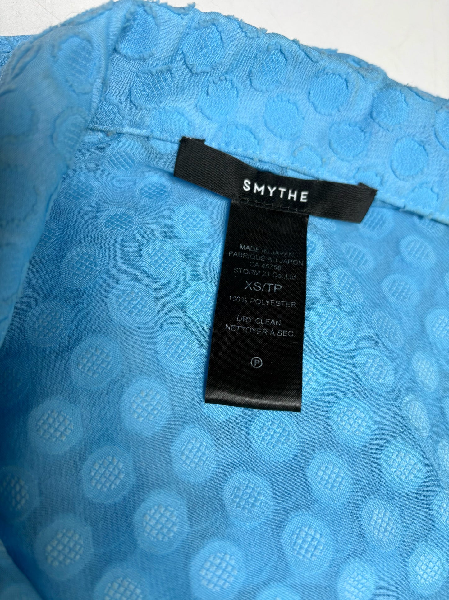Women Size XS Smythe Blue Embroidered Dot Pre-Owned Button-Down Blouse