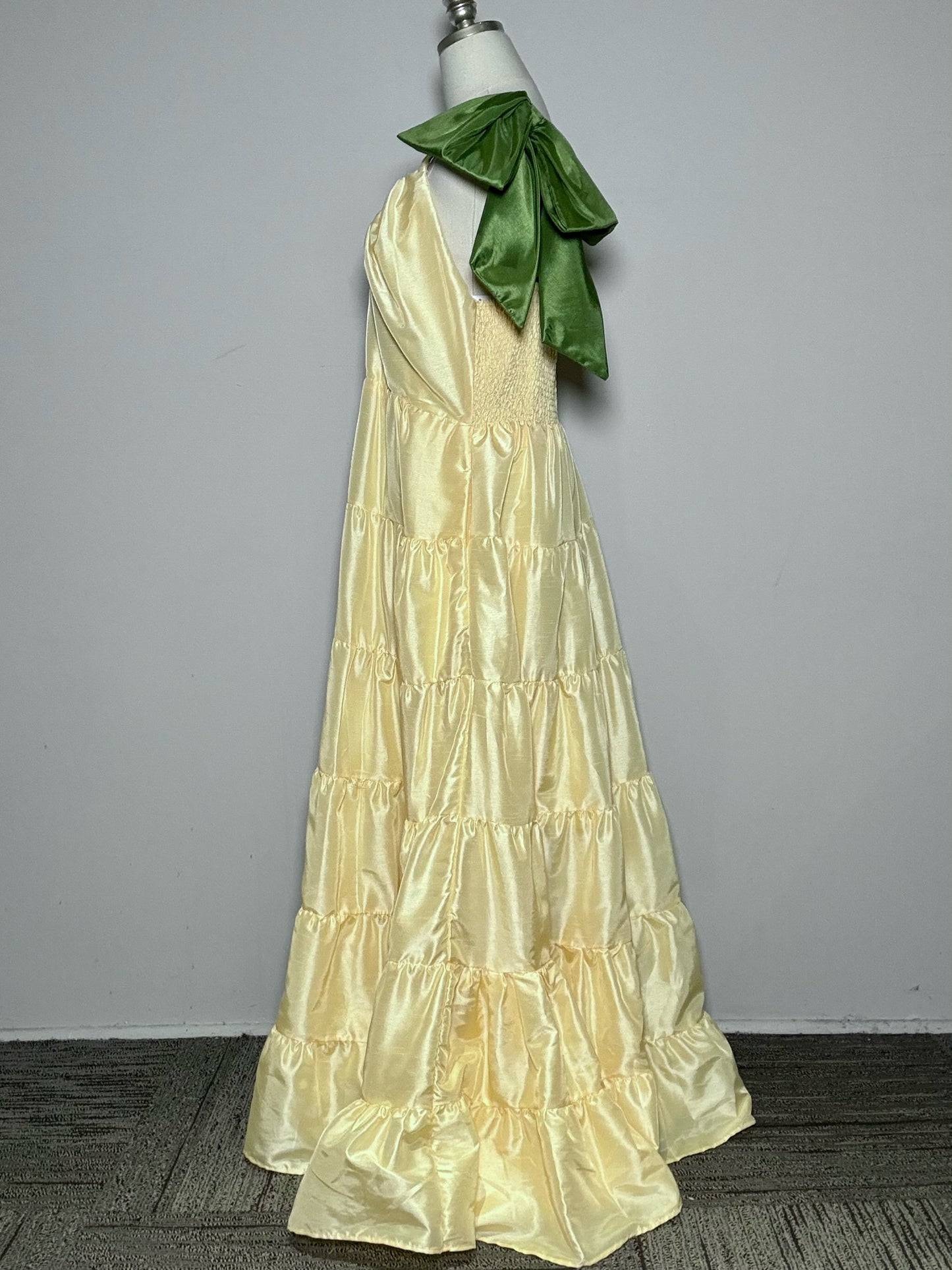 Women Size XL Hutch Pale Yellow Green Shoulder Ties Pre-owned, NWT Dress