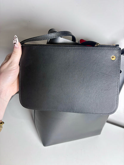 Women's Mansur Gavriel Large Bucket Leather Pre-owned Black/Flamma Red Bag