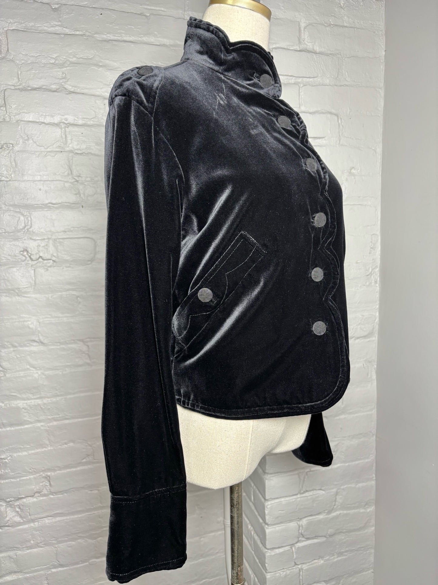 Women Size S Yves Saint Laurent Black Solid Velvet Scallop Trim Jacket