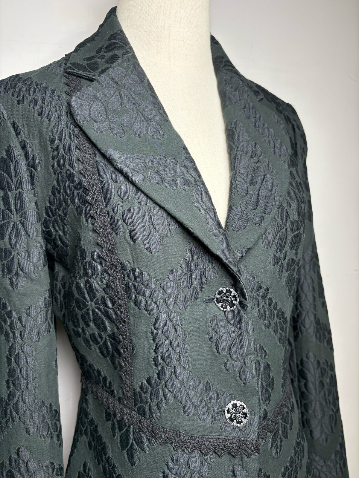 Women's Size 42 Christian Lacroix Black Jacquard Toile Lining Vintage Pre-Owned Blazer