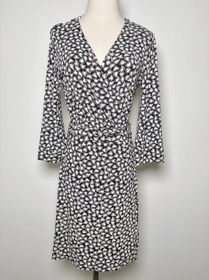Women Size 10 Diane Von Furstenberg Black, White Hearts Dress
