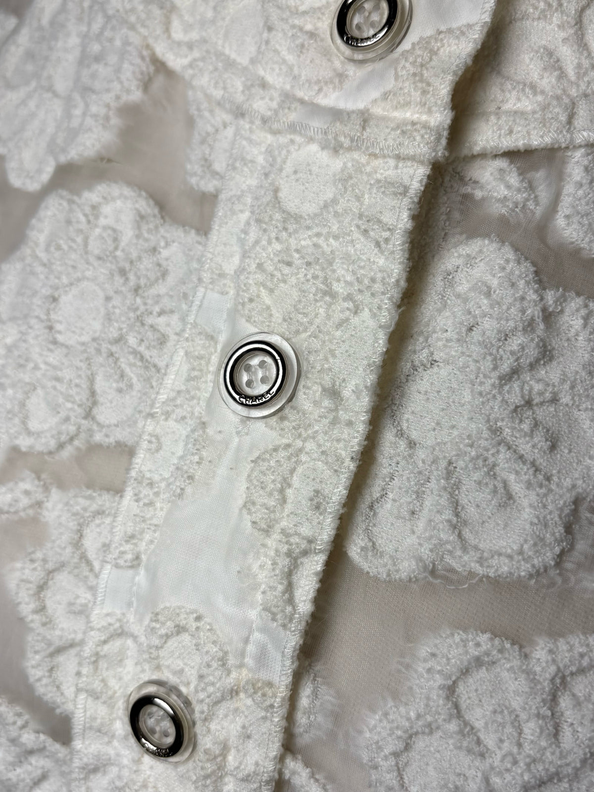 Women's Authentic Chanel 2009 Cruise Runway Ecru Flocked Camellia Semi-Sheer Pre-Owned Top