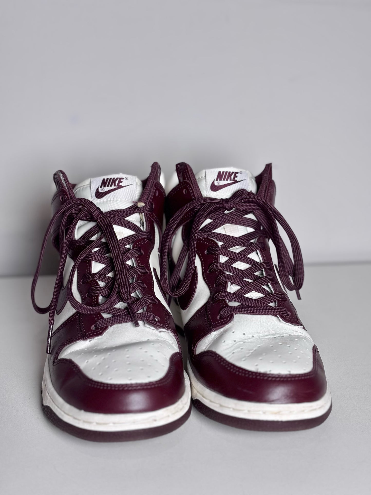 W Shoe Size 8.5 Nike Burgundy Crush High Top Pre-owned Sneakers