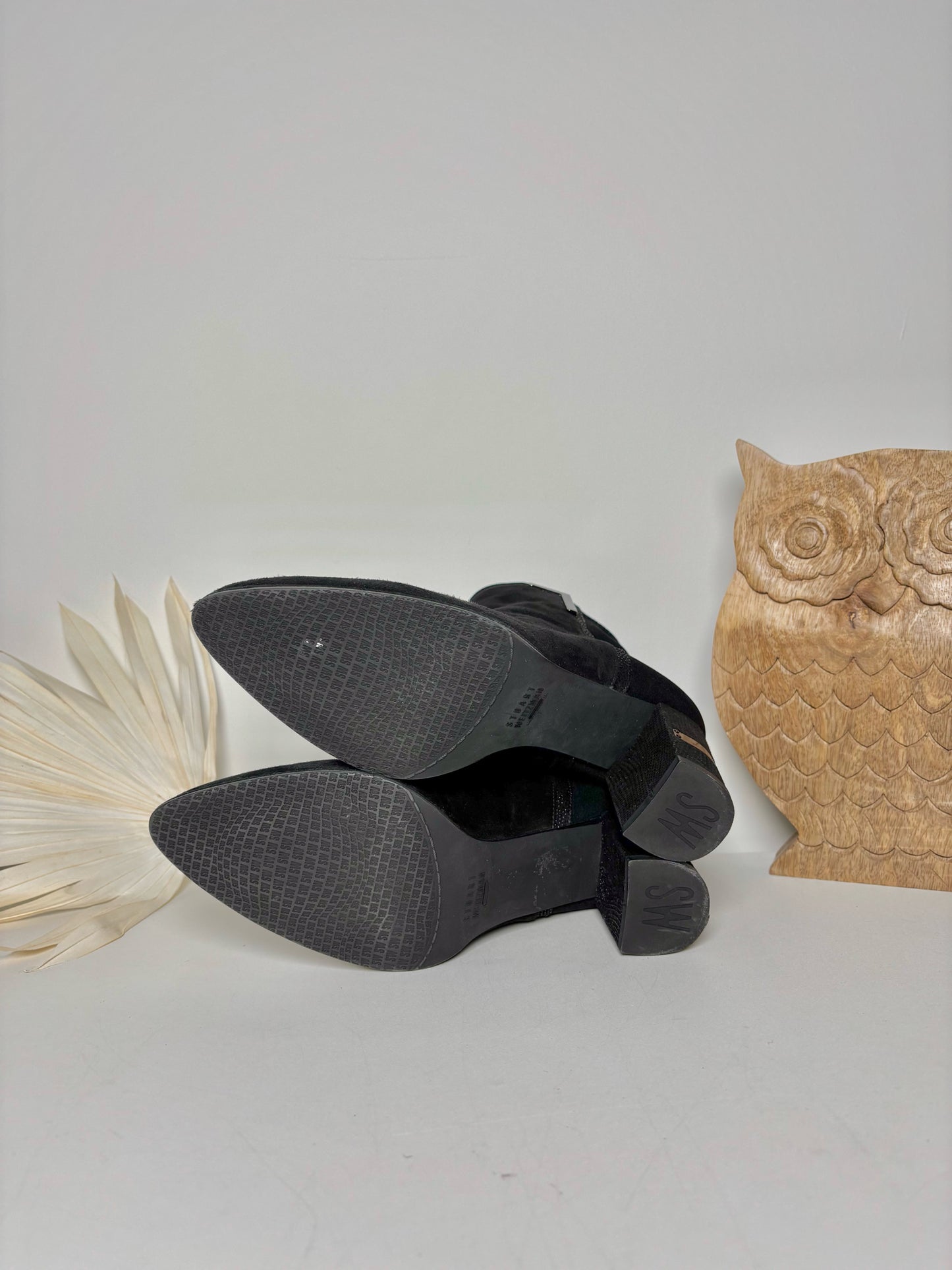 W Shoe Size 8 Stuart Weitzman Black Leather Suede Ankle Boots