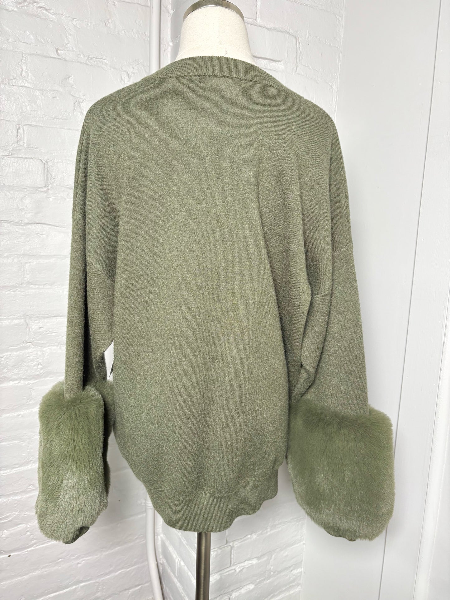 Women Size M Saks Fifth Avenue Forest Green Solid Sweater