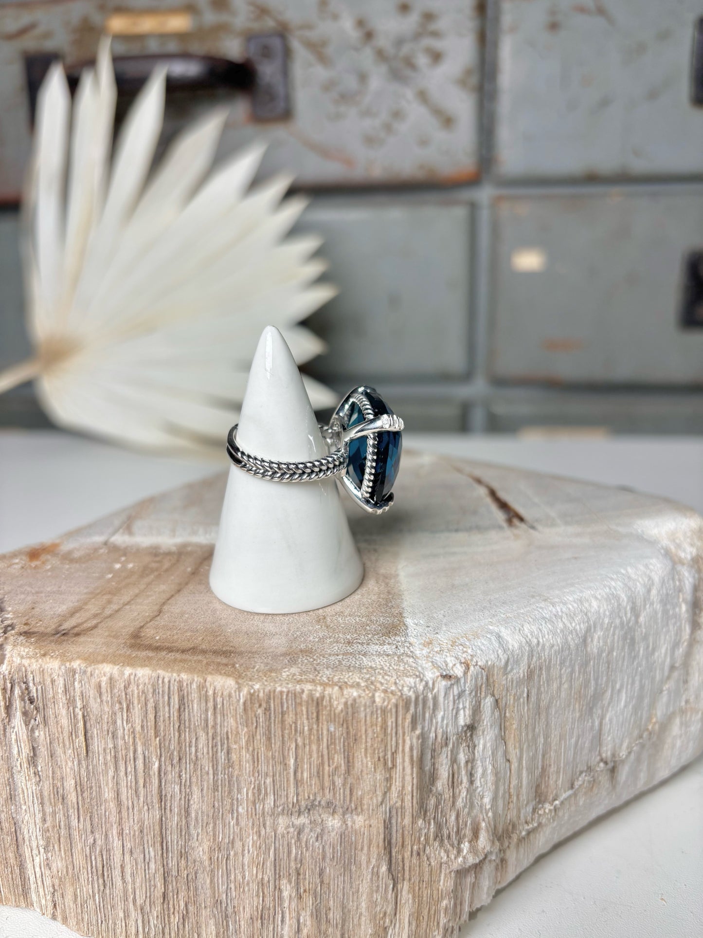 David YurmanChatelaine Blue Topaz Sz 8 Ring