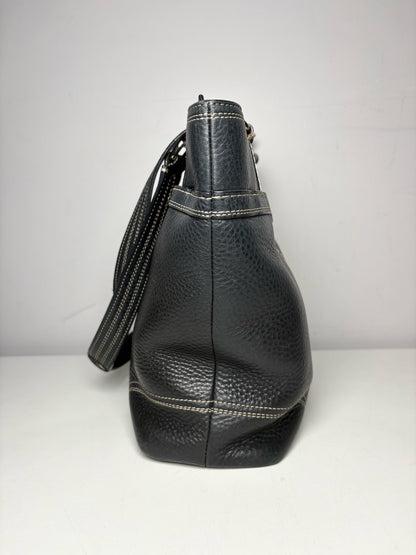 Women's Coach Solid Vintage Leather Pre-owned; Fair Black Leather Medium Purse