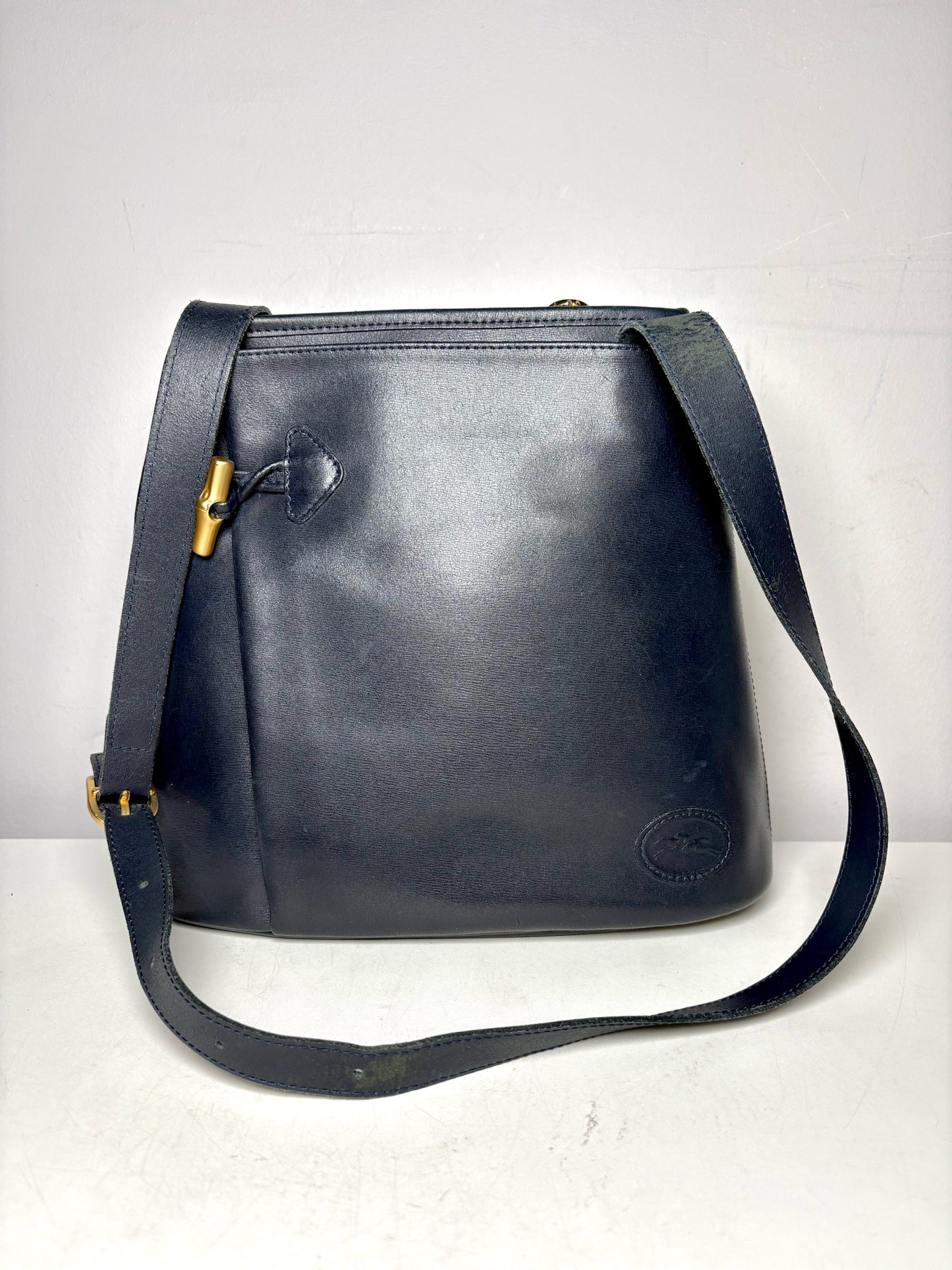 Longchamp Solid Vintage Leather Pre-owned Deep Navy Medium Purse