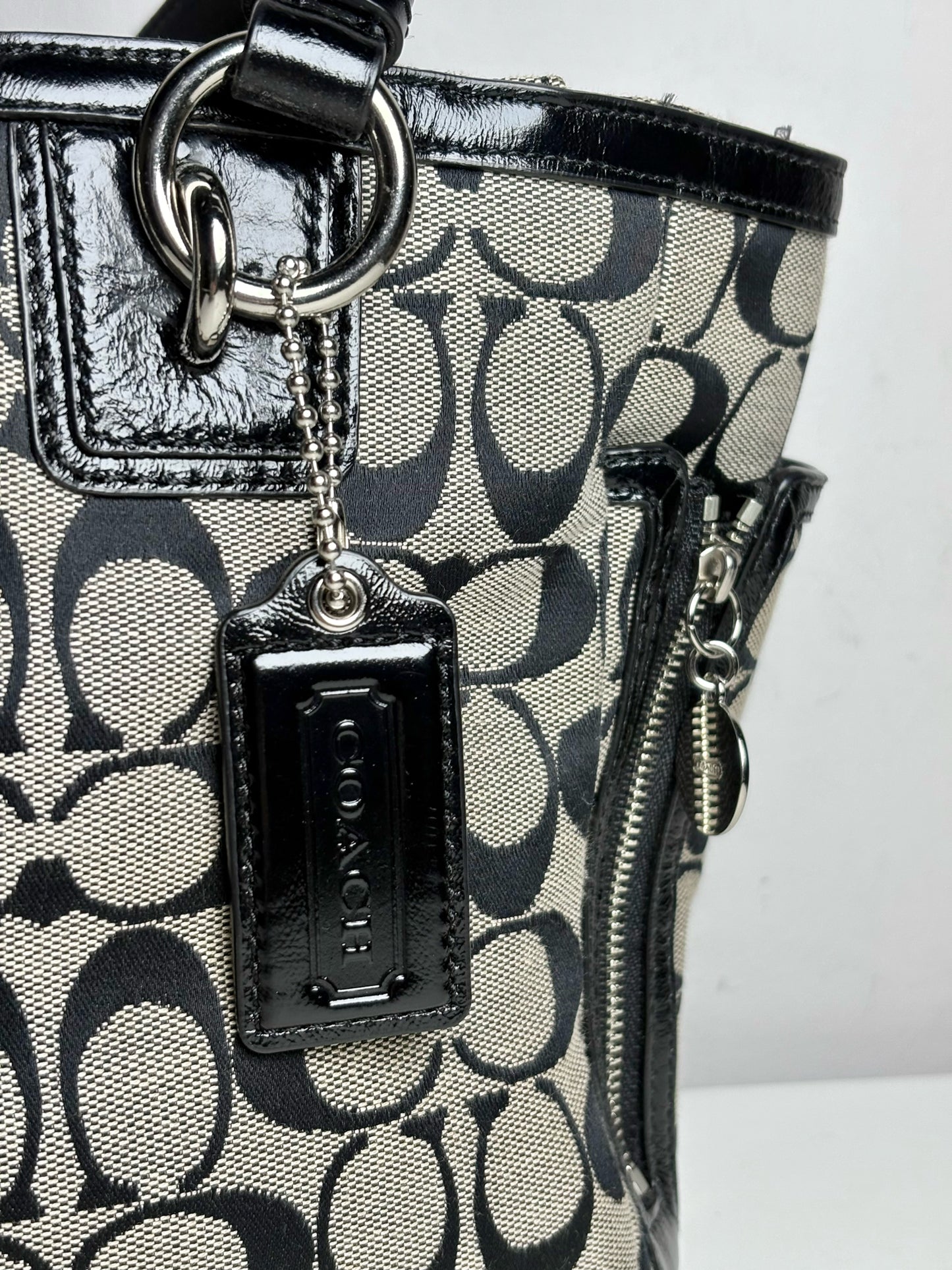 Coach Gallery Signature Monogram F19249 Canvas, Leather Pre-owned Purse