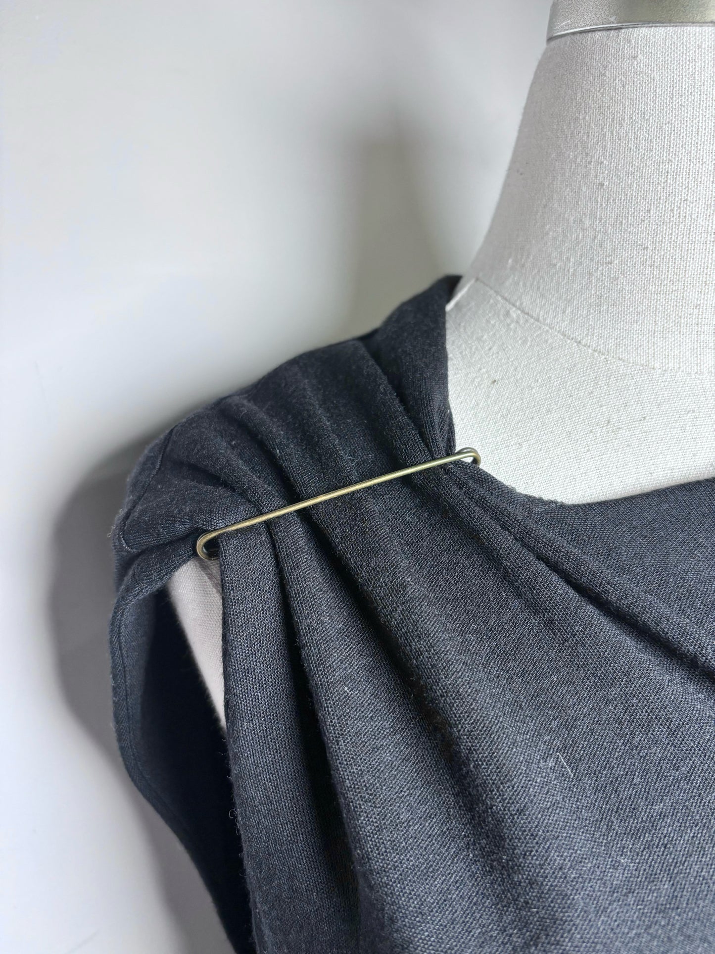 Women Size 38 (6 US) Lanvin Black Solid 100% Wool Pre-owned Top