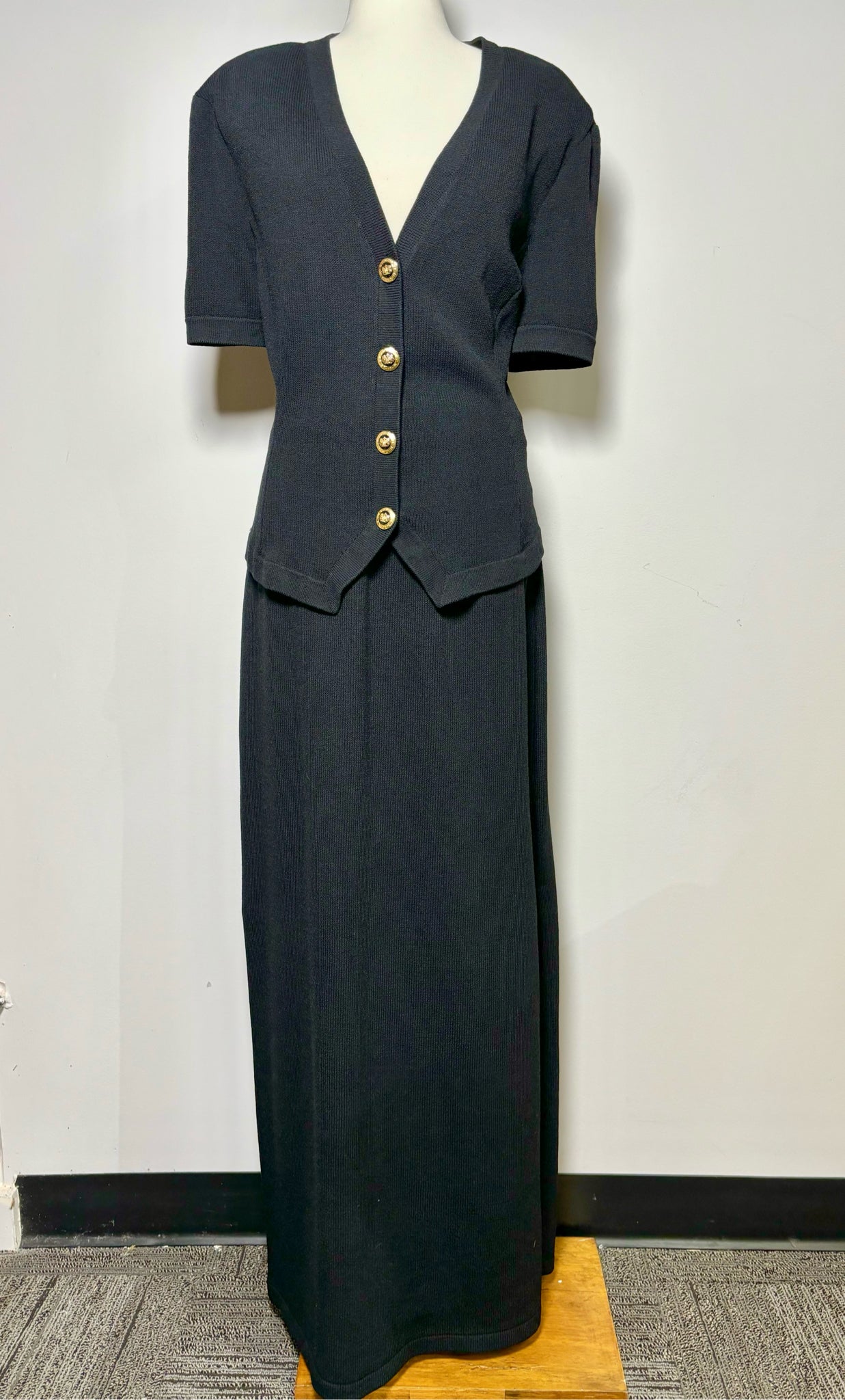 Women Size L St. John Black Top