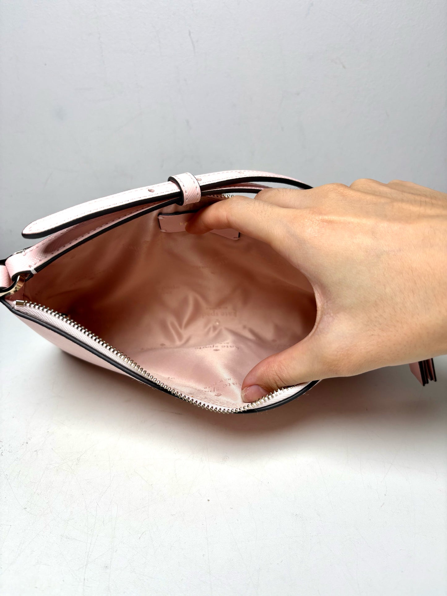 Women's Kate Spade Sadie Light Pink Saffiano Leather Pre-Owned Crossbody Purse
