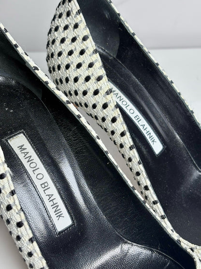 W Shoe Size 38 Manolo Blahnik Off-white, Black Dots Embroidery Pre-owned Heels
