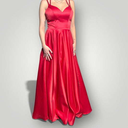 Women Size 6 Loman Red Solid Gown