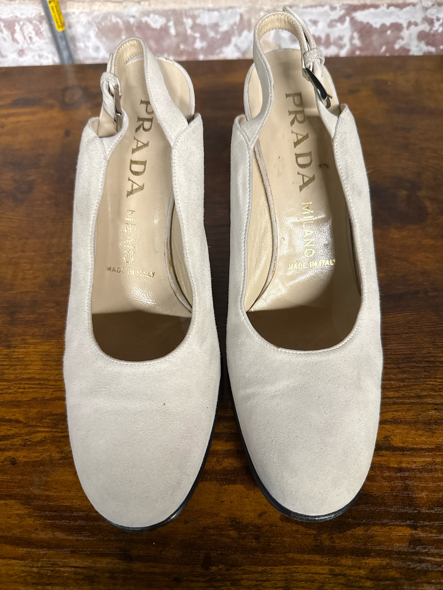 W Shoe Size 38 (8.5 US) Prada Bone/Cream Suede Curved Block Heel