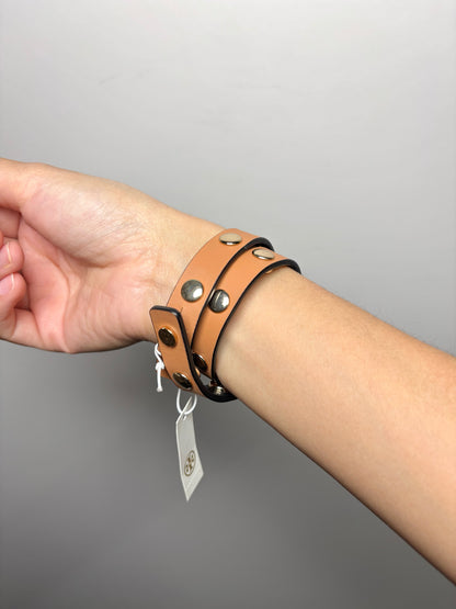 Camel Leather Tory Burch Solid NWT Black, Camel Reversible Studded Bracelet