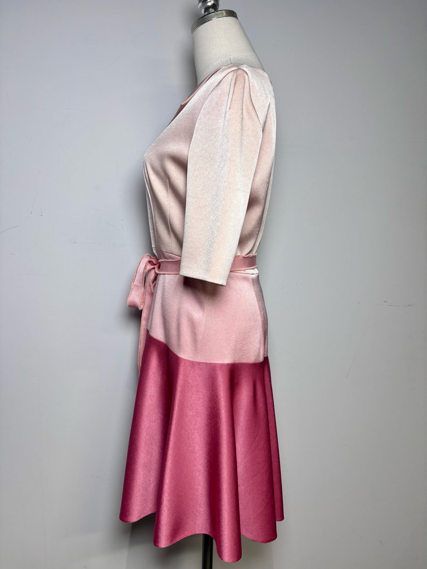 Women Size 40 (0 - 4 US) Paule Ka Pink Colorblock Women's Pre-owned Dress