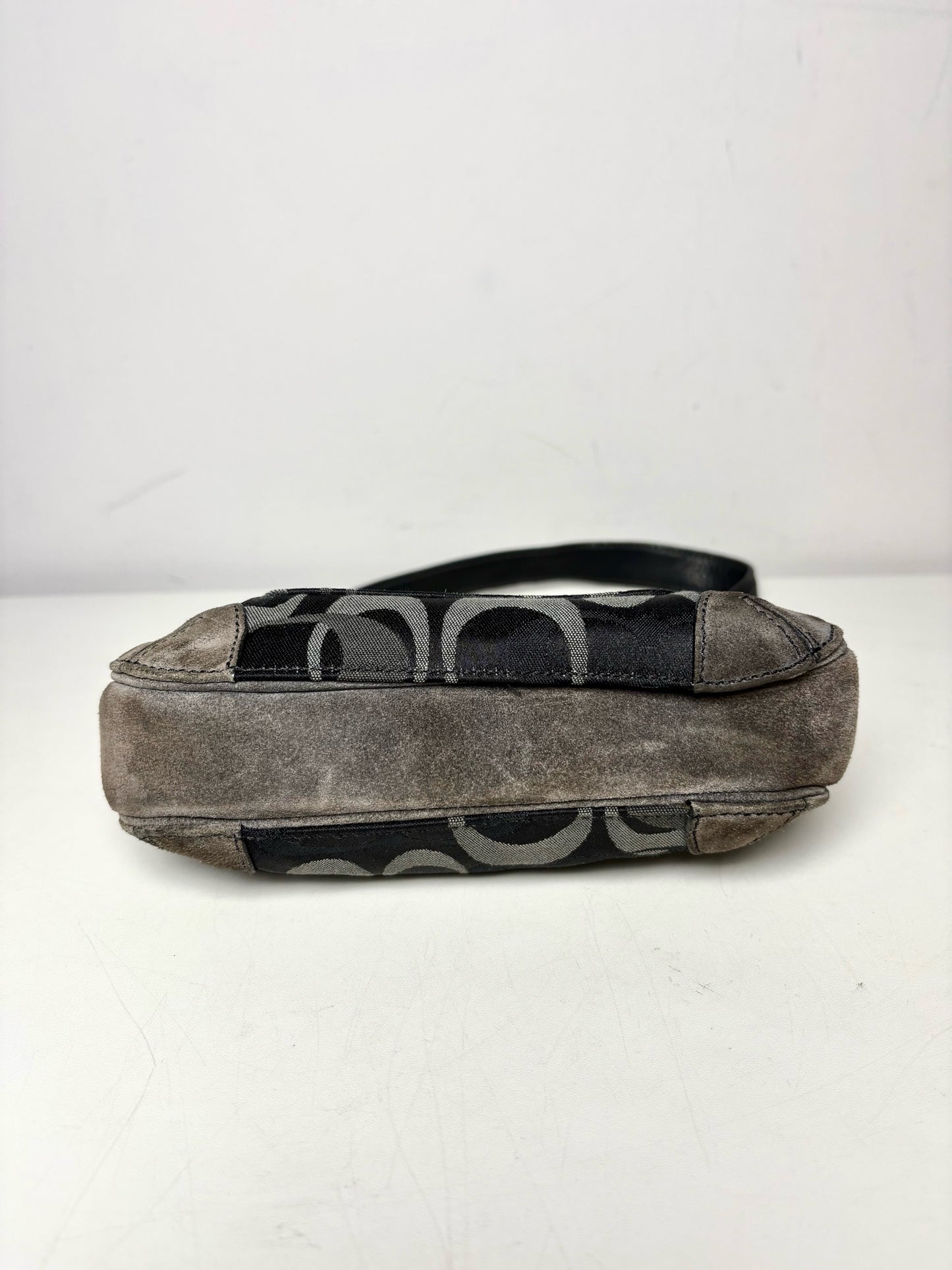 Coach Monogram Vintage Canvas, Leather Pre-owned Black, gray Suede Small Purse