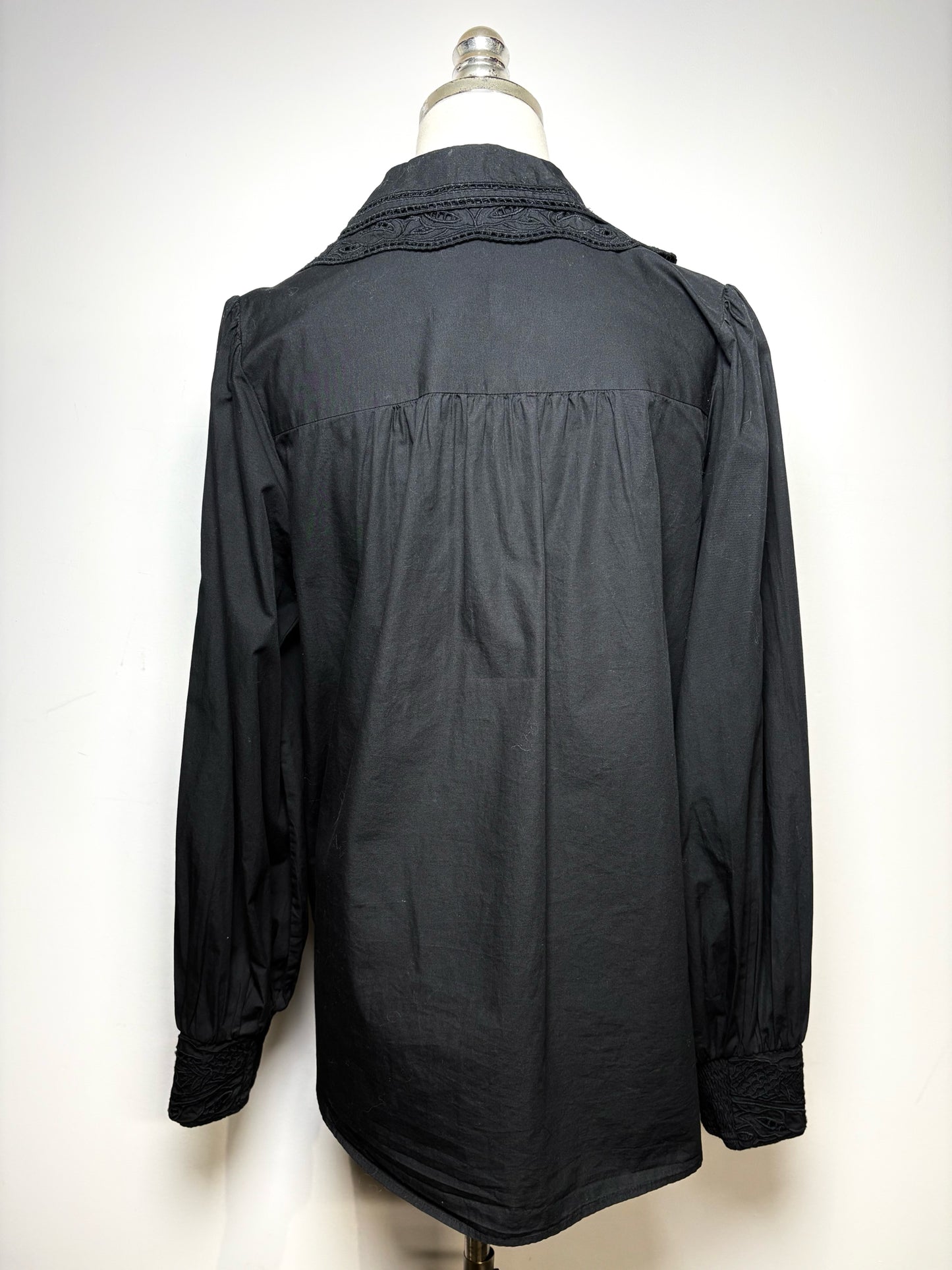 Women's Size M Farm Rio Black Eyelet Cotton Pre-Owned Puff Sleeve Blouse