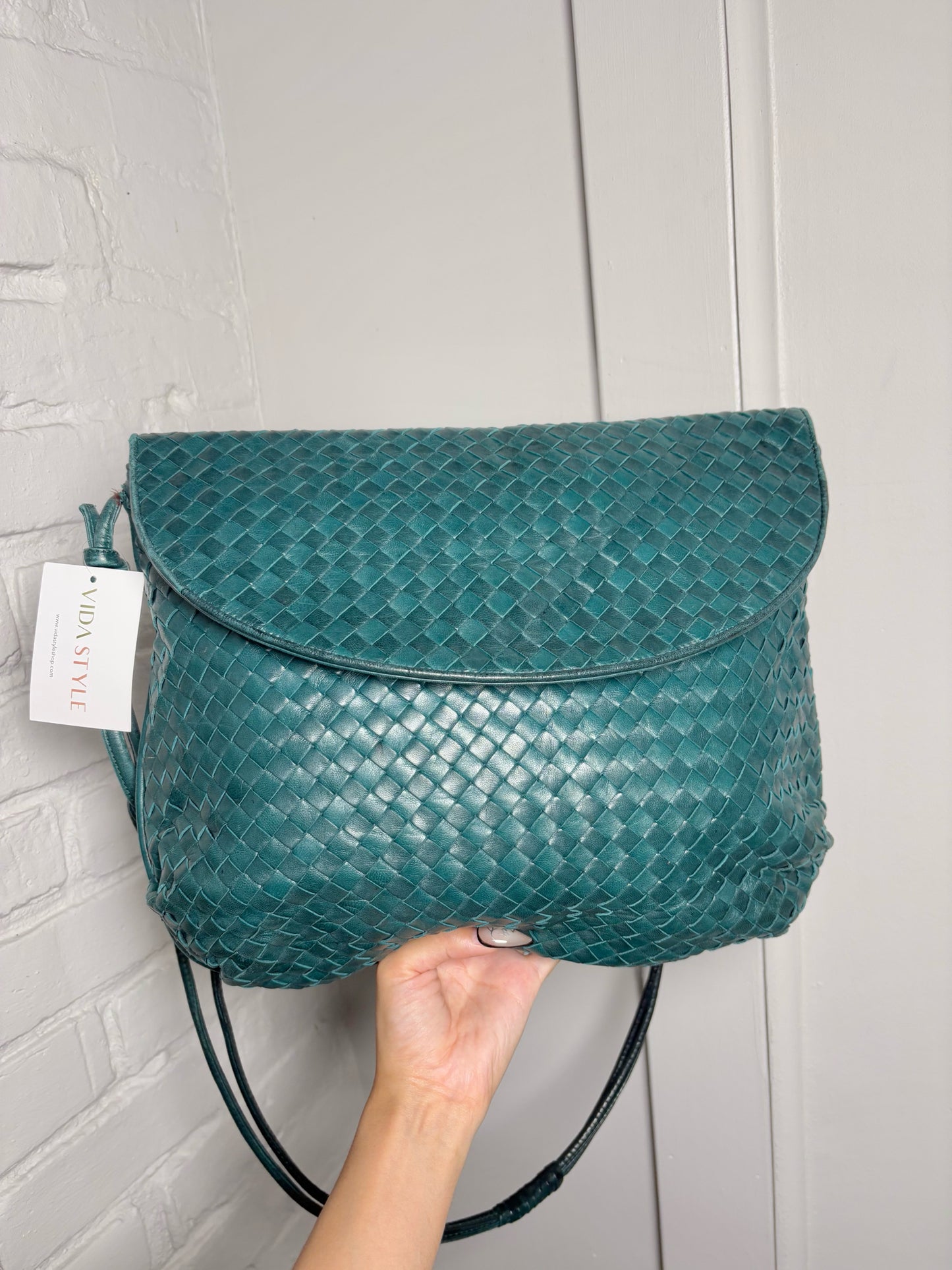 Bottega Veneta Intrecciato Vintage Leather Green Lambskin Crossbody Purse