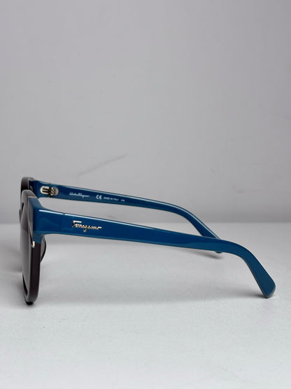 Salvatore Ferragamo Cat Eye Butterfly Pre-owned Black, Teal Sunglasses