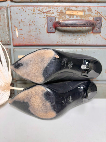 W Shoe Size 38.5 (7.5 US) Versace Black Leather Medusa Head Heels