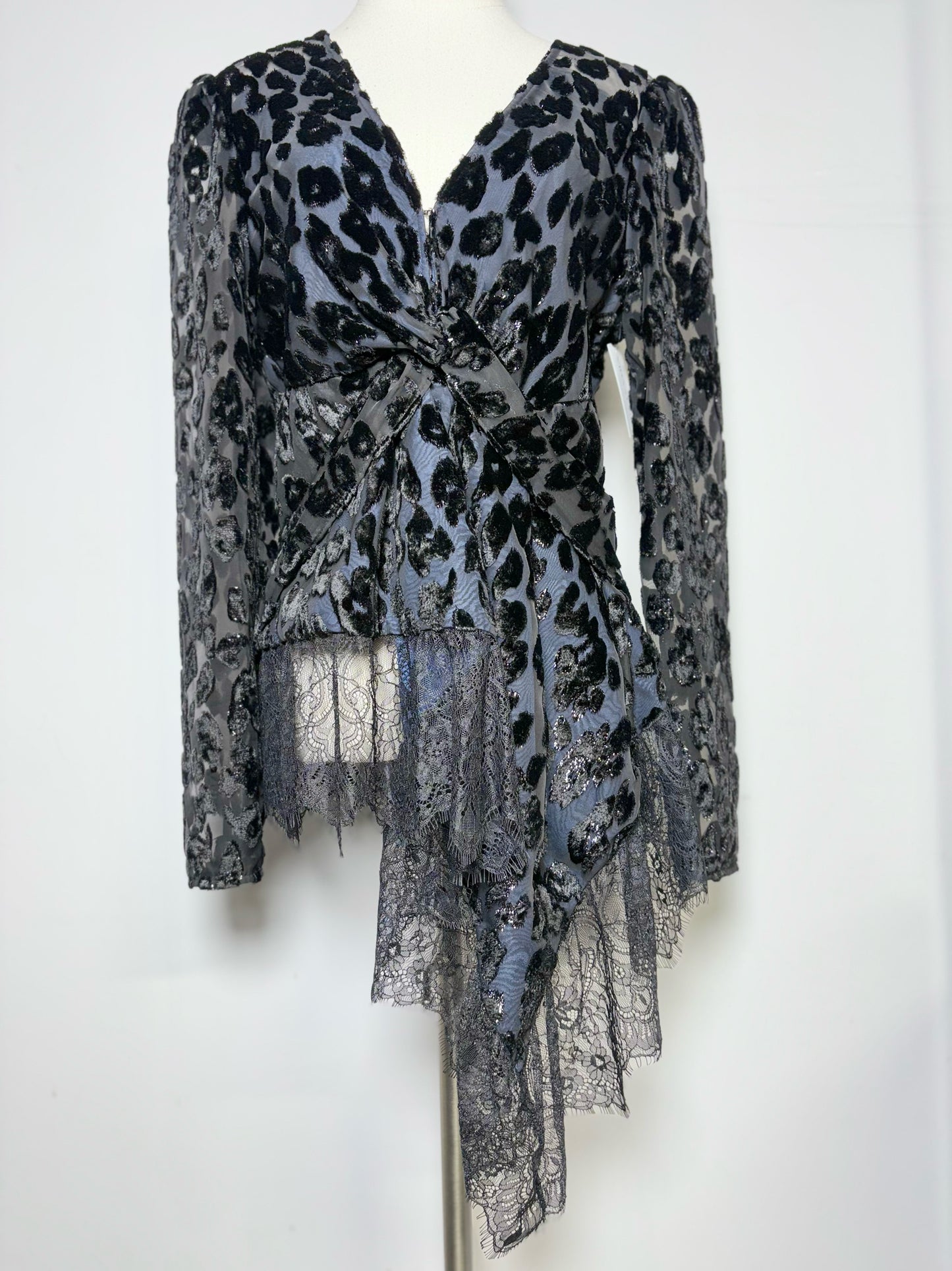 Women Size 8 Self-Portrait Black Lace, Textured Peplum Top