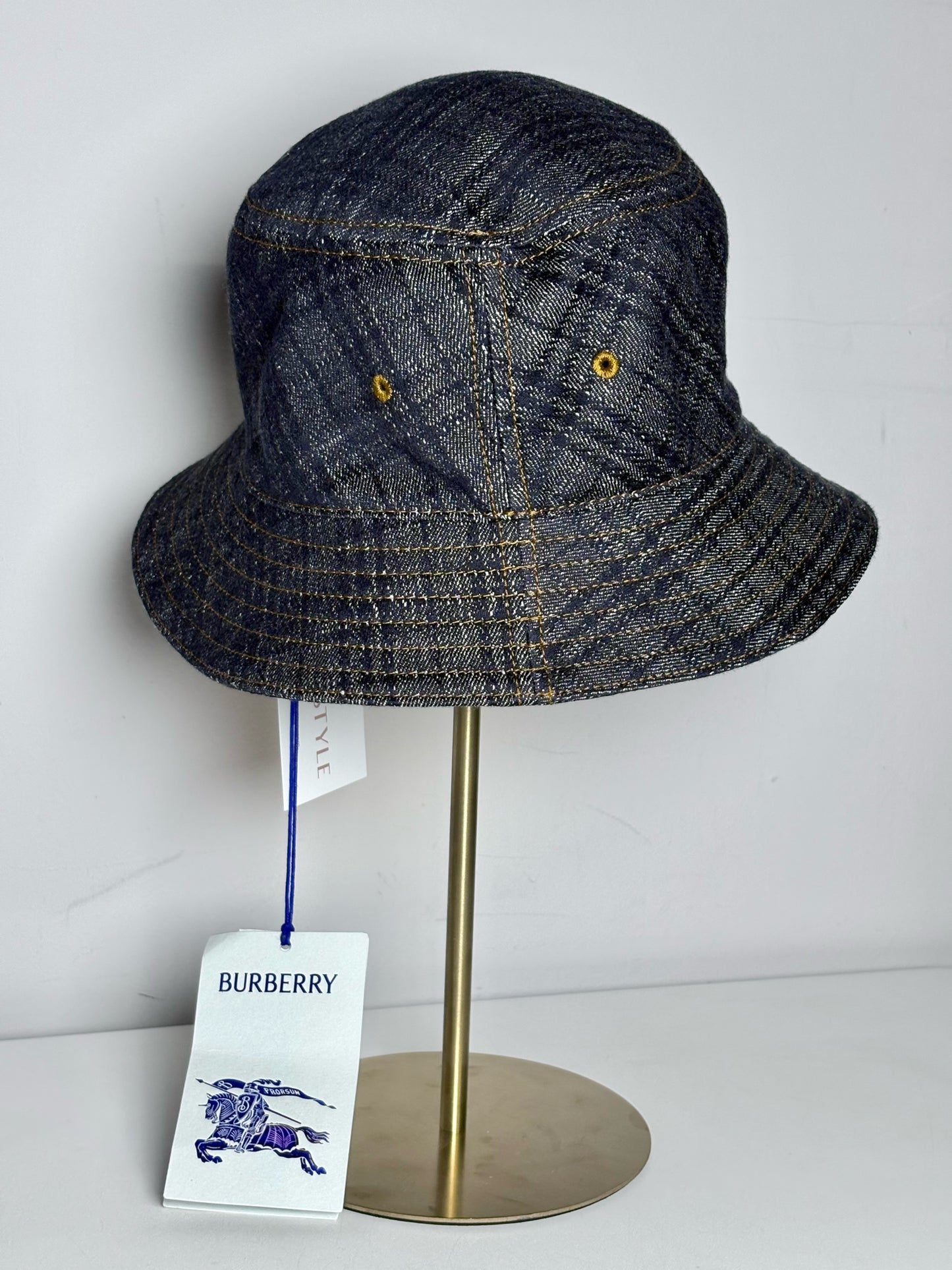 Burberry Pure cotton Pre-owned, NWT Blue One Size Hat