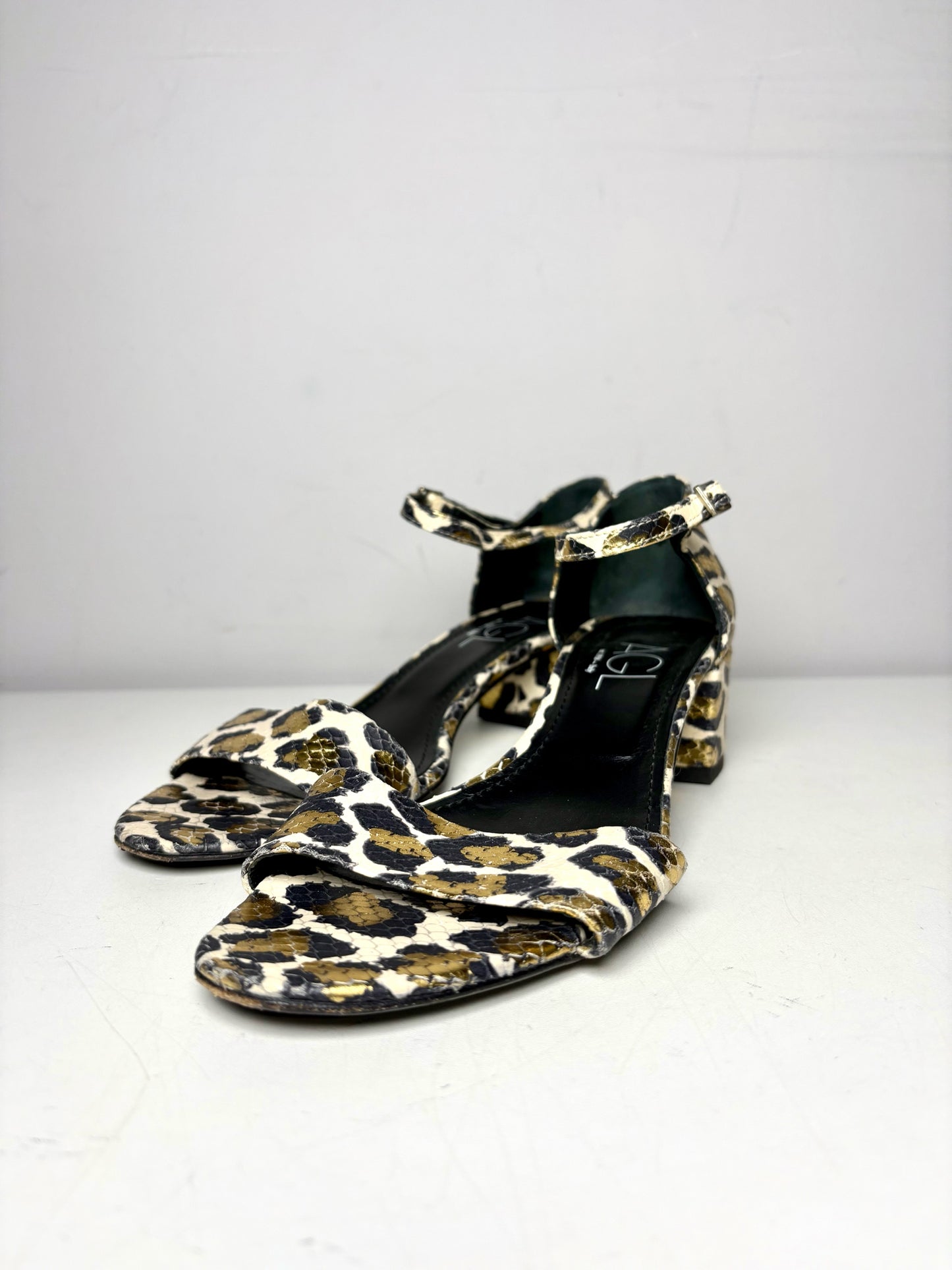 W Shoe Size 38 AGL Leopard Spots Metallic Sandal