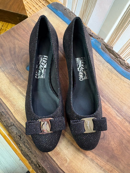 W Shoe Size 8.5 Salvatore Ferragamo Black Glitter Leather Bow Pumps