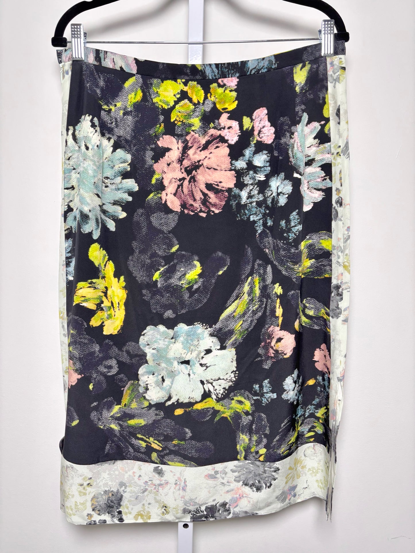 Women Size 42 Joseph Black, pink, white Floral Skirt