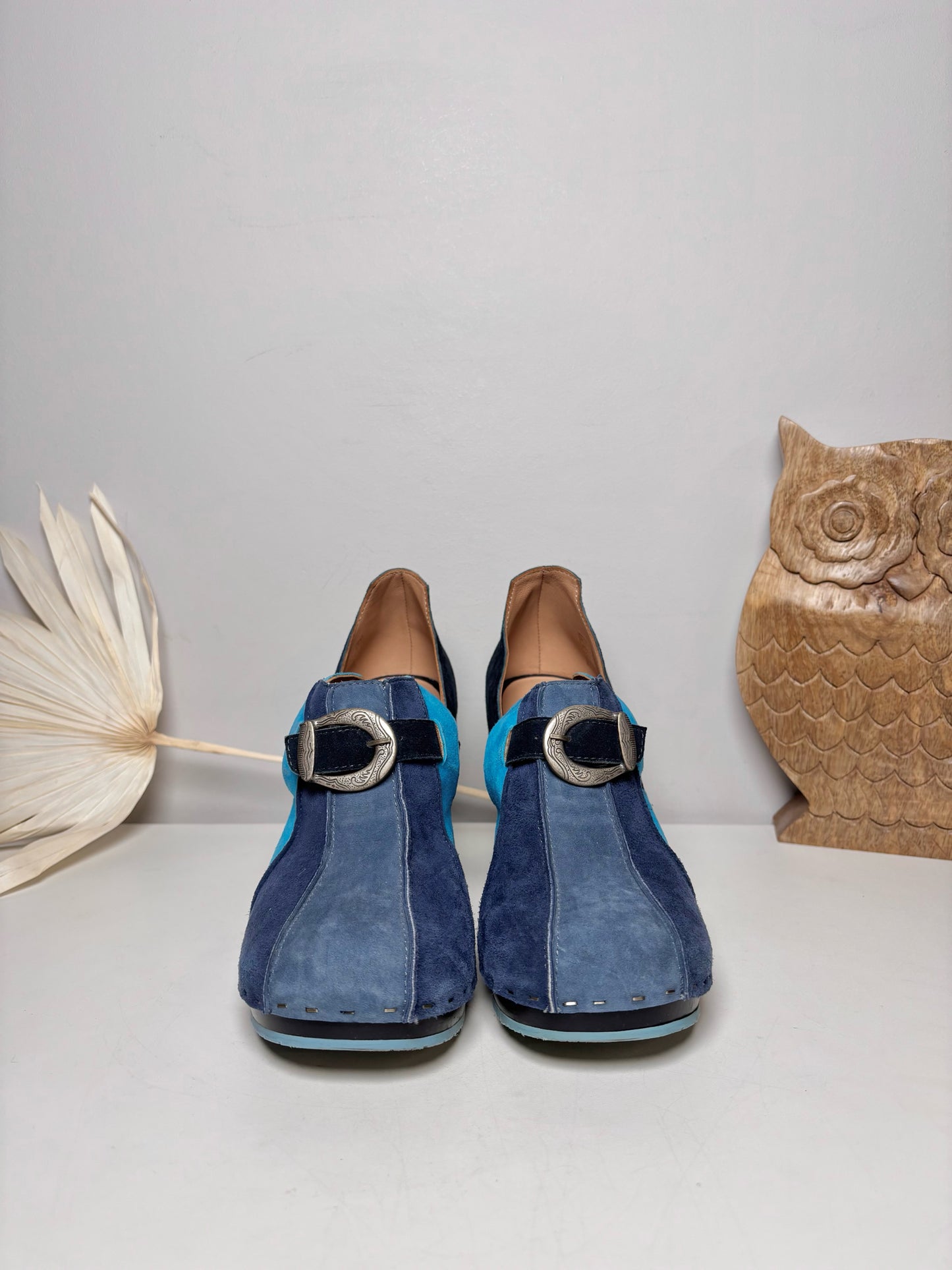 W Shoe Size 8 John Fluevog Blue, Turquoise Leather Suede Heels