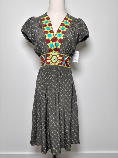 Women Size 4 coreylynncalter Gray, yellow, red Print Silk Dress