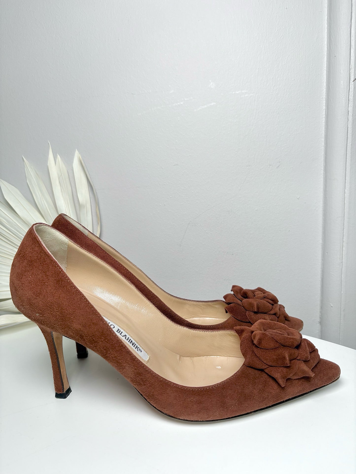 W Shoe Size 37.5 Manolo Blahnik Brown Leather Suede Heels