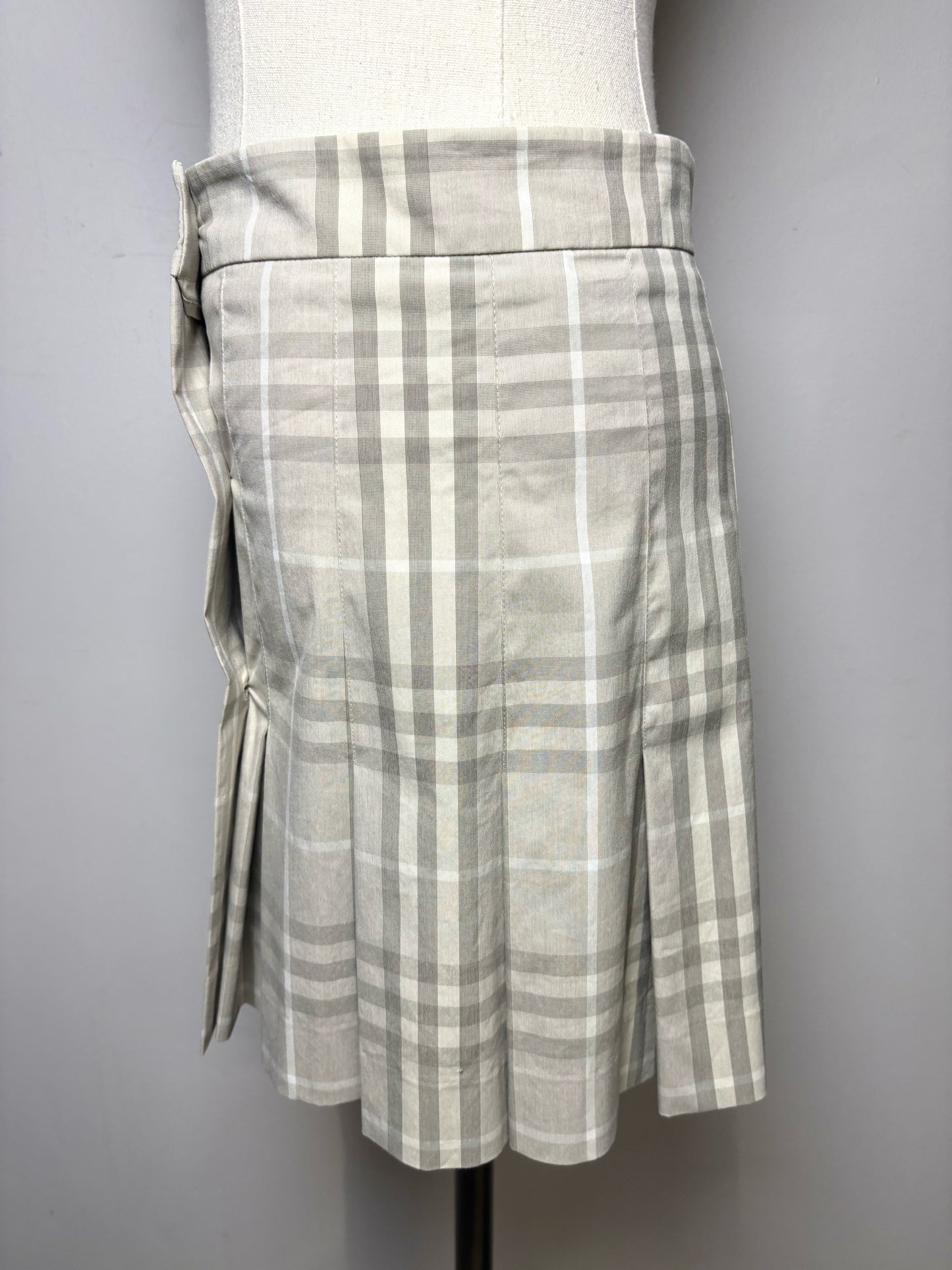 Women Size 12 Burberry Brit Gray Check Print Cotton Pre-owned Mini Skirt